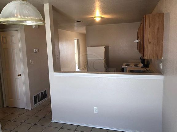 5th image of 3401 Hereford Ln #82ec5935c