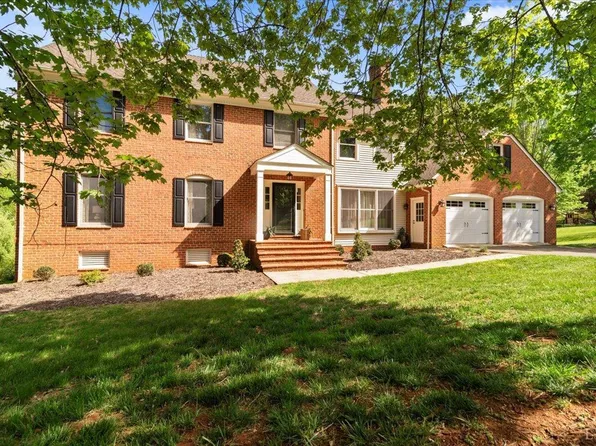 1803 Royal Oak Dr, Lynchburg, VA 24503