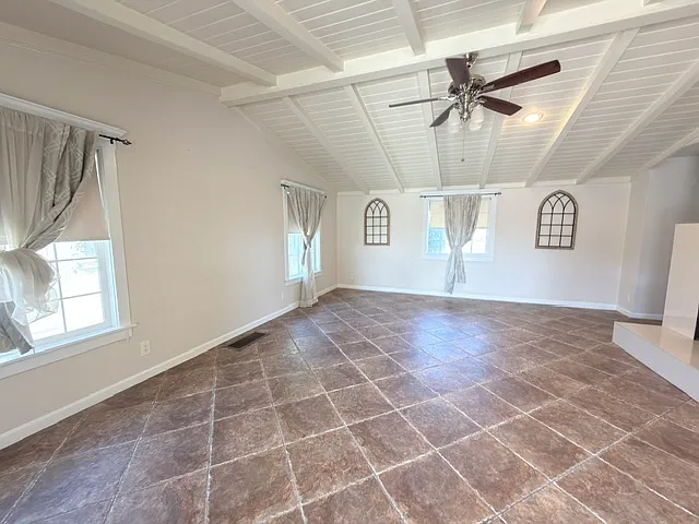 705 Orchard Ave — Photo 5