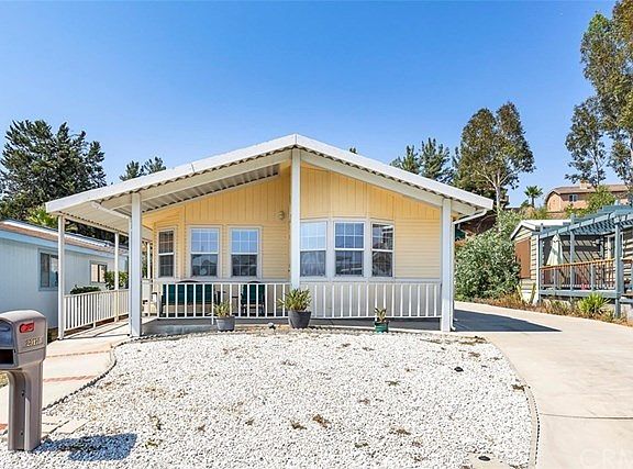 2nd image of 29170 Camino Alba