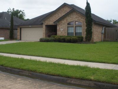 105 Brazos Ct, Richwood, TX, 77531