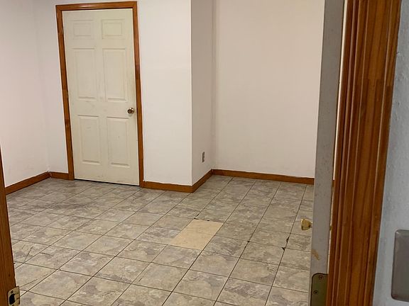 5th image of 1713 Mills Hwy