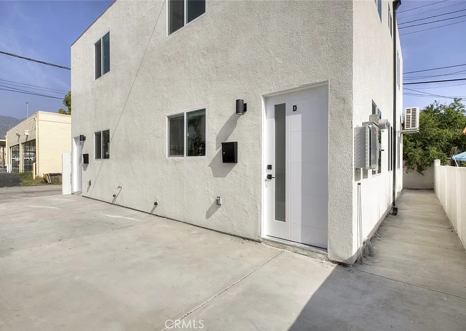 1070 Allen Ave #D