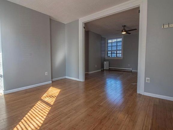 5th image of 1309 Marlborough St #1