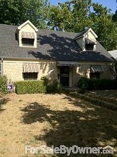 1st image of 820 N A St