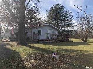 11060 Sulphur Springs Rd, Loami, IL 62661