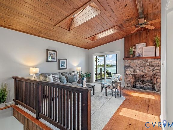 3rd image of 483 Mechams Cove Rd