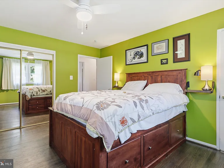 10703 Almond St — Photo 12