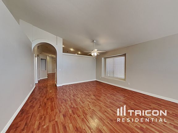 3rd image of 18841 N 2nd Ave