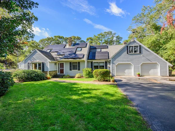 893 Osterville Rd, Marstons Mills, MA 02648