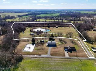 91 Sanders Ln, Mayfield, KY 42066