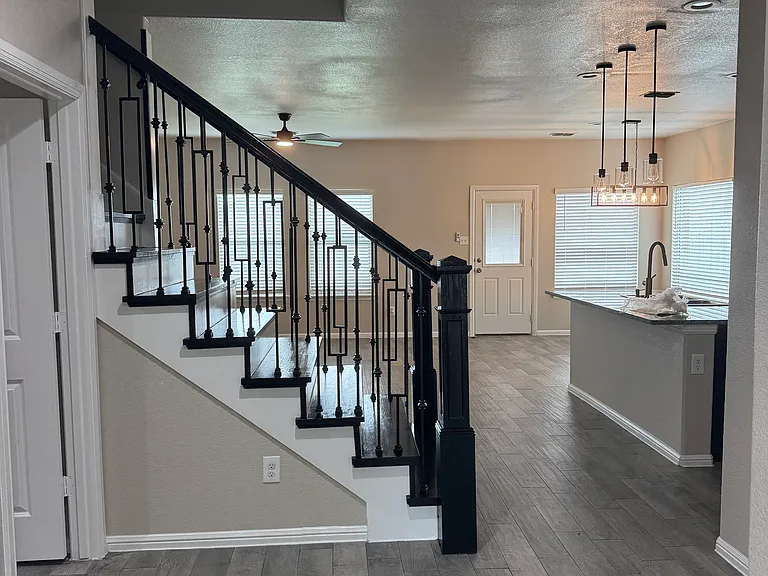 9236 Castorian Dr — Photo 5