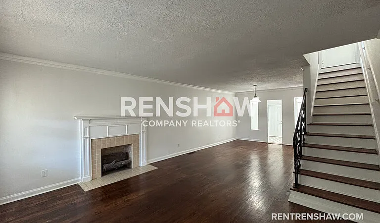 378 N Highland St — Photo 2