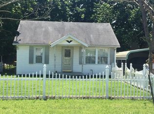 105 Sanderson Dr, Hopkinsville, KY 42240