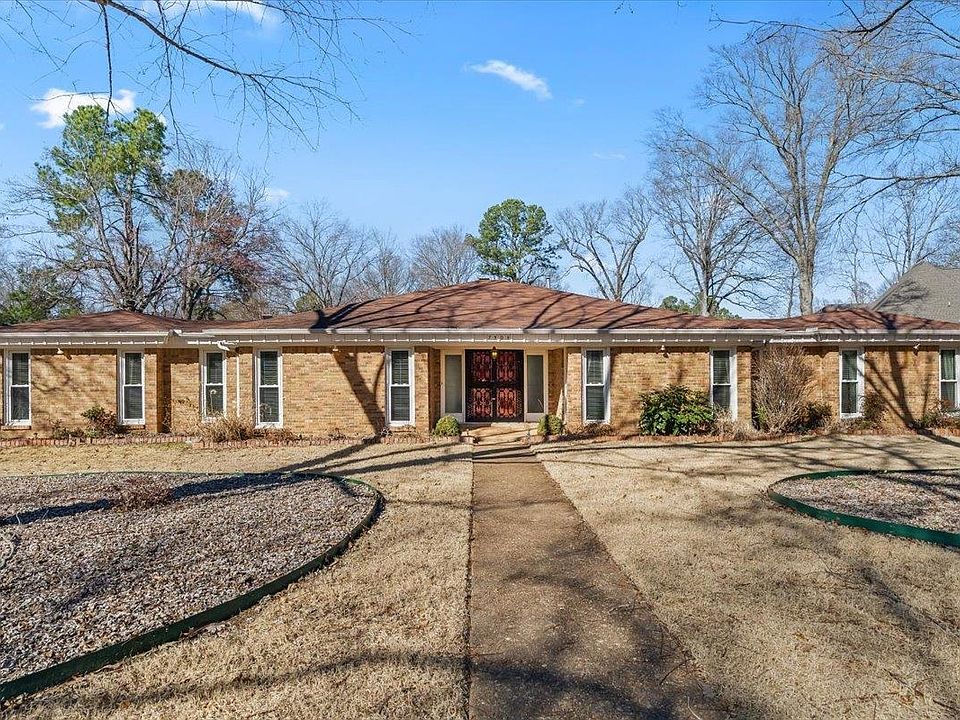 1st image of 7504 Apple Valley Rd