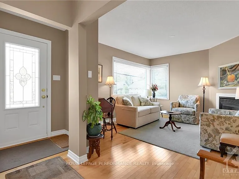1707 Edge Hill Pl — Photo 2