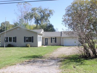 1320 Iva St, Burton, MI, 48509