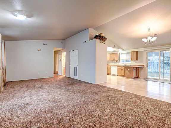 5th image of 3144 Lupine St