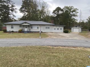 9 Dale Cir, Weaver, AL 36277