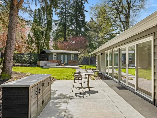 7000 SW 63rd Ave, Portland, OR 97219