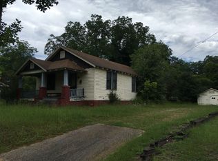 1107 Bridge St, Saint Matthews, SC 29135