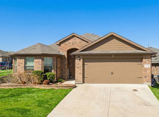 9736 Apex Dr, Fort Worth, TX 76108