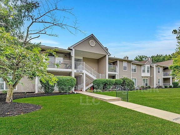 2nd image of 88 Lindsey Ct #285