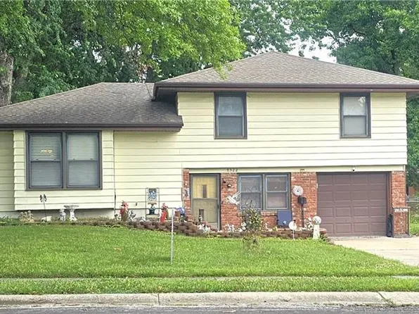 8522 Crescent Ave, Raytown, MO 64138