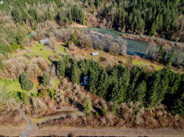 41245 Sun Ln, Sweet Home, OR 97386