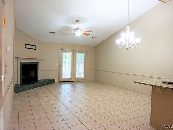 4th image of 5108 Woodland Trce