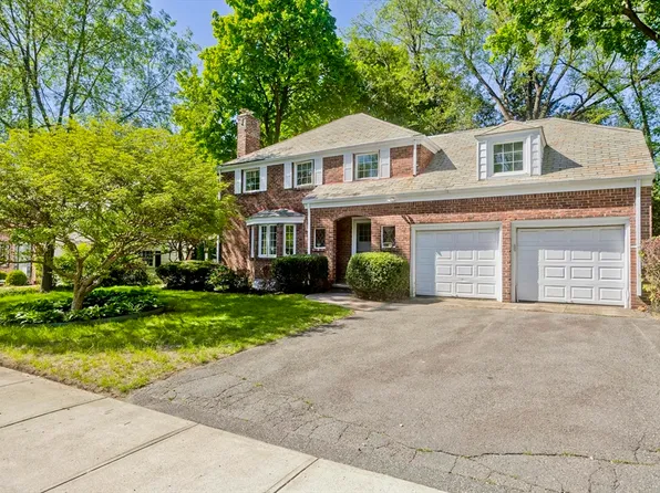 108 Pleasantview Ave, Longmeadow, MA 01106