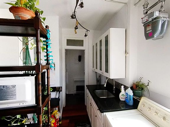 5th image of 930 Saint Nicholas Ave APT 52