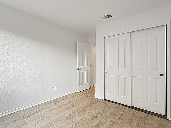 2199 Raleigh Cir — Photo 18