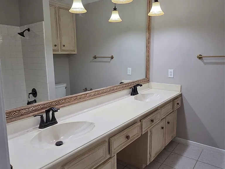 8706 Chelsworth Dr — Photo 19