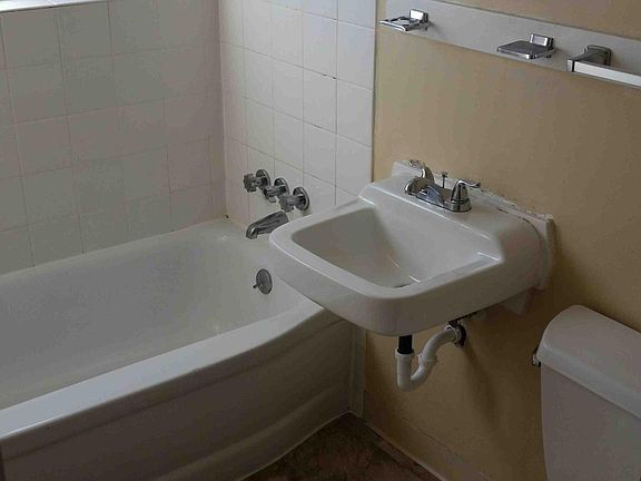 4th image of 398 W Powers Ave APT 102