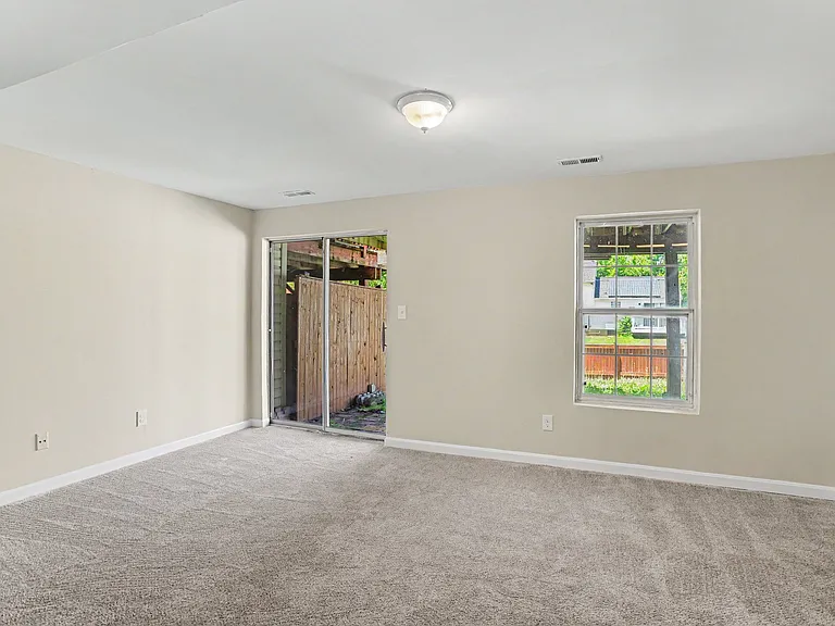 32 Tameron Pl — Photo 30