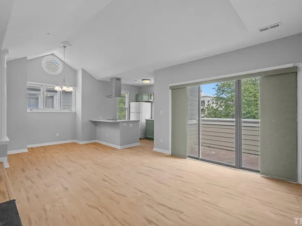 1021 Brighthurst Dr Unit 308, Raleigh, NC 27605