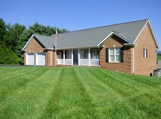 405 Century Ct, Wytheville, VA 24382