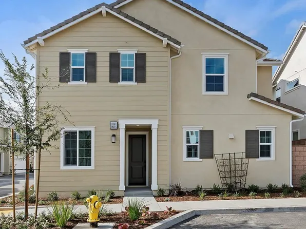 6974 Mallow Dr #6, Fontana, CA 92336