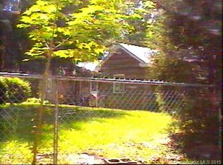 55R Avery Hill Rd, Ledyard, CT 06339