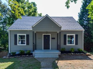 2466 Maiden Ln SW, Roanoke, VA 24015