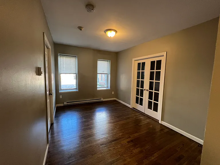 4 Michelangelo St #2 — Photo 14