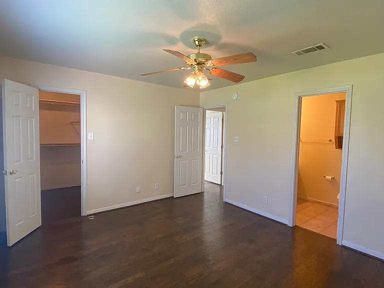 5107 Daybreak Dr #B — Photo 14