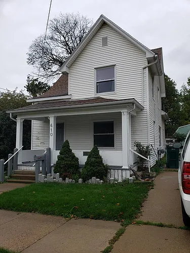 610 N Sycamore St #1 Photo 1