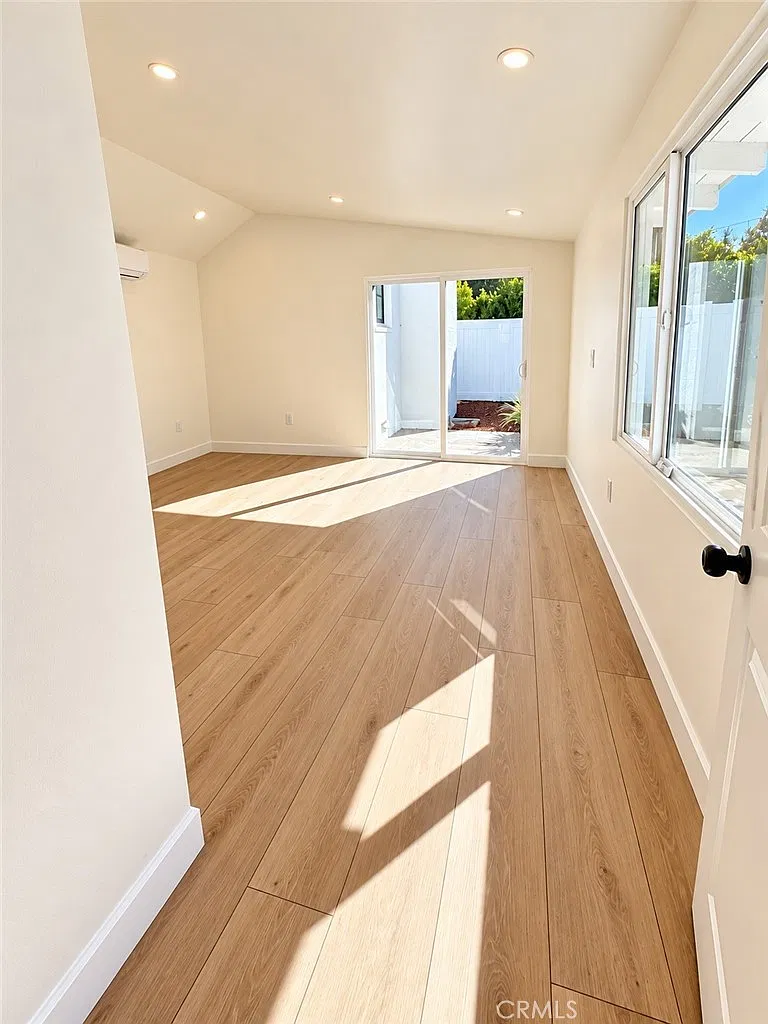 1 bed, 673 sqft, $3,500 — Photo 4