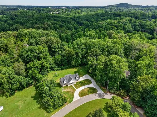 920 Franklin Ct, Cookeville, TN 38506