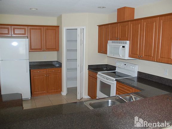 5th image of 3753 Lorton Ave