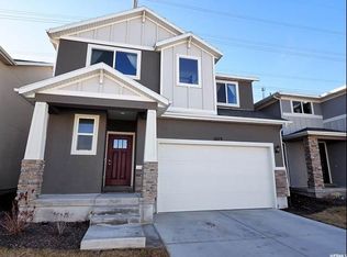 1079 W Coyote Gulch Way, Bluffdale, UT 84065