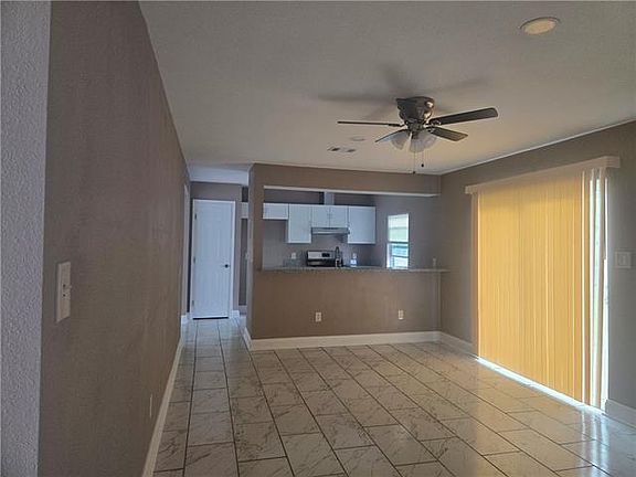 5th image of 4020 N Indigo Dr