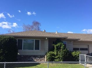1817 Reinelt Ave, Santa Cruz, CA 95062